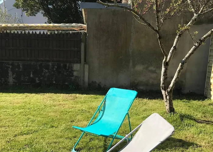 Les Dahlias Nyaraló *